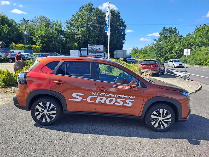 Suzuki S-Cross (2026) 1,4 Elegance AllGrip AT - fotka 4 z 20