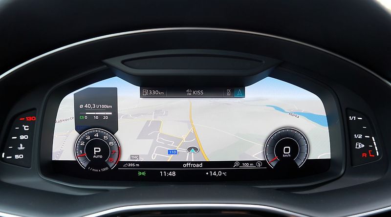 Audi Q8 55 TFSI Q/21kola/S-line/B&O - fotka 37 z 44