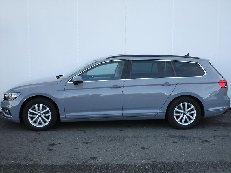 Volkswagen Passat Business Premium 2.0 TDI 110 k - fotka 4 z 21