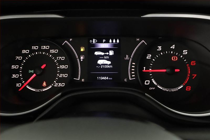 Fiat Tipo (2018) 1.6 16V, Automat, ČR,1.maj - fotka 12 z 18