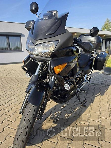 Honda XL 1000 V Varadero (2004) - fotka 10 z 17