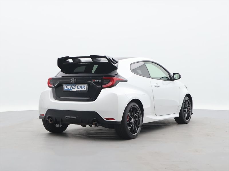 Toyota Yaris 1,6 Turbo AWD GR Four Circuit - fotka 7 z 25