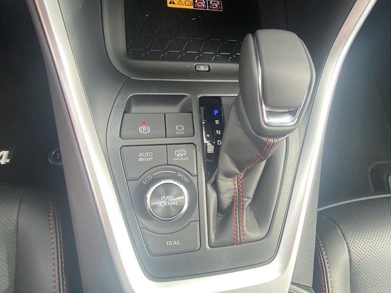 Toyota RAV4 2.5 Plug-in Hybrid Executive - fotka 25 z 28