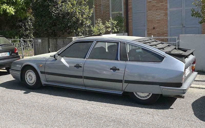 Citroën DS v celé své kráse. Foto: Wikimedia Commons, Johannes Maximilian, GDFL 1.2