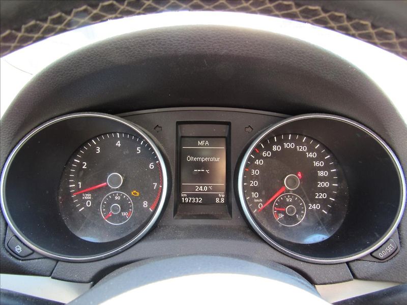 Volkswagen Golf 1,4 TSi 90kW Team - fotka 13 z 24