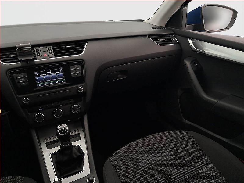 Škoda Octavia (2015) Ambition 1.4 TSI, ČR,1.maj - fotka 8 z 17