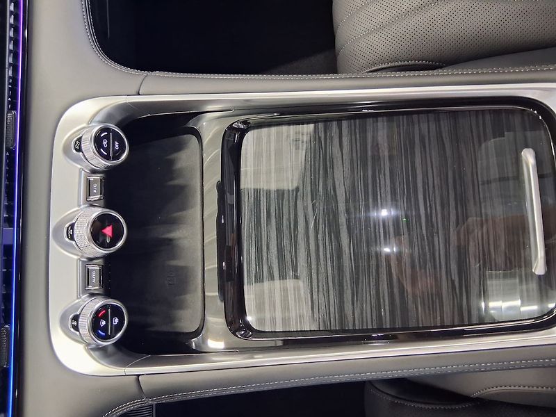 Omoda 9 (2025) Premium 1.5t GDI SHS AWD - fotka 20 z 24