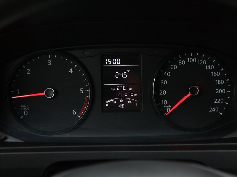 Volkswagen Transporter 2,0 TDI 75 kW Klima DPH CZ - fotka 15 z 28