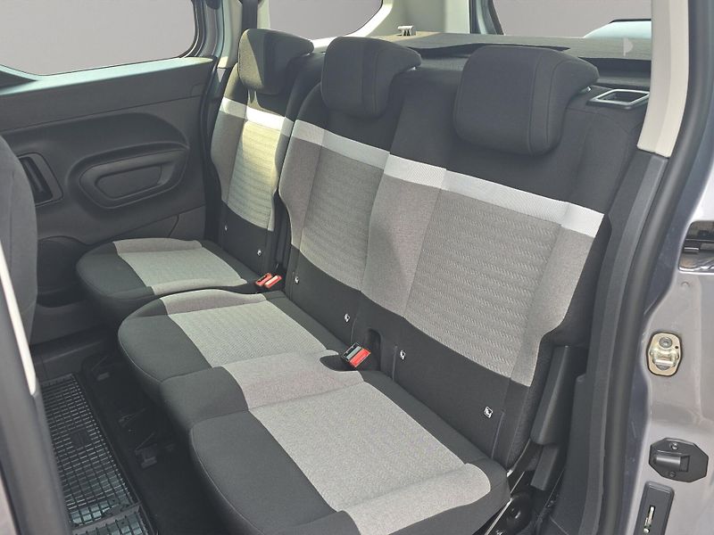 Citroën Berlingo (2024) Plus 1.5 BlueHDi 75kw, ČR, Ser - fotka 22 z 24