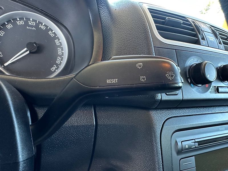 Škoda Roomster (2008) 1.4i KLIMA, PĚKNÝ STAV - fotka 10 z 15