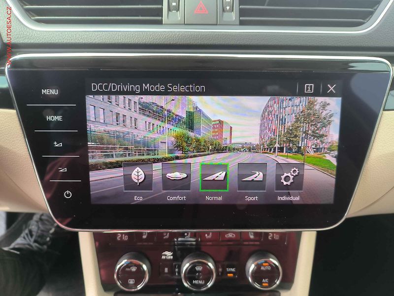 Škoda Superb (2019) 2.0 TDi 4x4, 2.maj,ČR, L&K - fotka 17 z 34