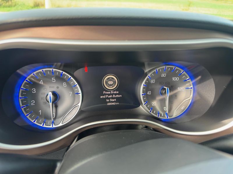 Chrysler Pacifica (2018) 3,6 Limited LPG Radar 360 2018 - fotka 16 z 19