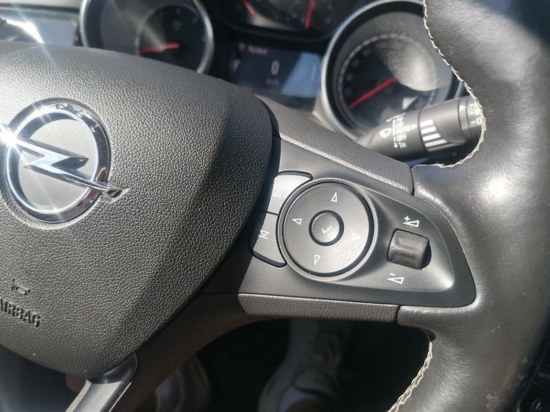Opel Astra (2018) 1.4 Turbo Digi.klima,Výhřevy - fotka 19 z 30