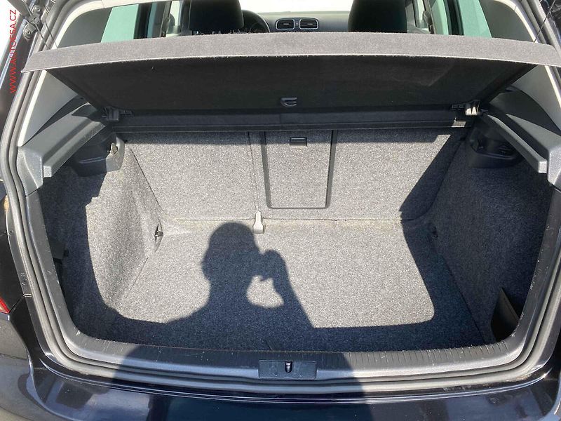 Volkswagen Golf (2012) 1.4 TSi, Highline, bixen - fotka 7 z 17