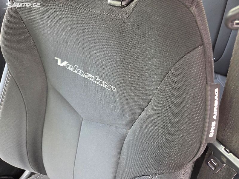 Hyundai Veloster (2012) 1.6 GDI Nové v ČR Serviska - fotka 23 z 30