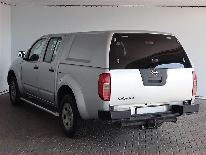 Nissan Navara (2006) 2.5 DCi, 4X4 - fotka 4 z 14