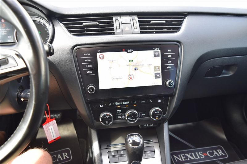 Škoda Octavia 2,0 TDI 110KW DSG NAVIGACE ALU - fotka 35 z 47