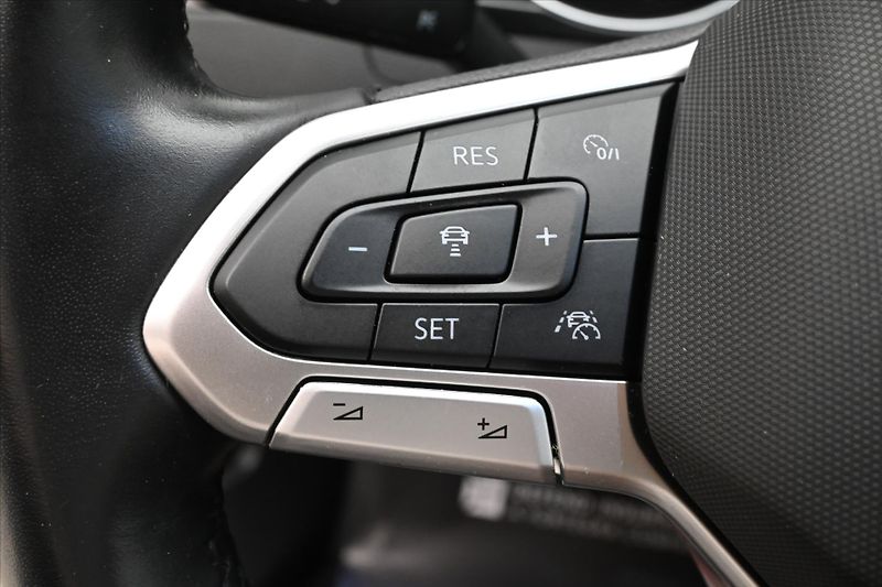 Volkswagen Passat 1,5 TSI 110 kW Business Záruka - fotka 23 z 31