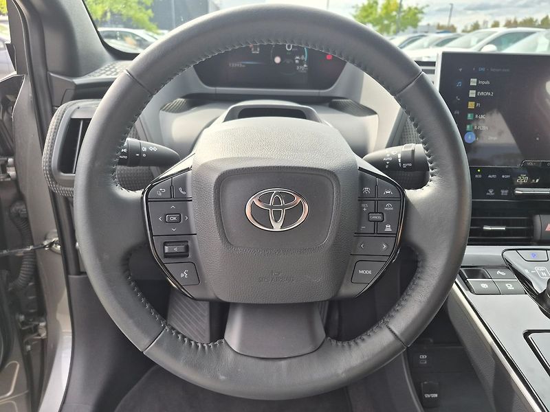 Toyota bZ4X Prestige 4x4 - fotka 8 z 20