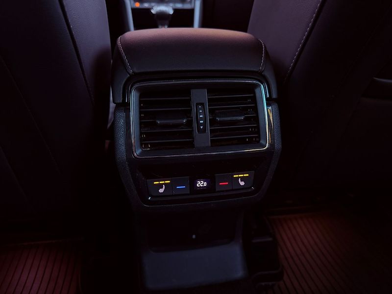 Škoda Kodiaq 2.0 TDi Style 4x4 DSG, ČR, 1.M - fotka 16 z 39