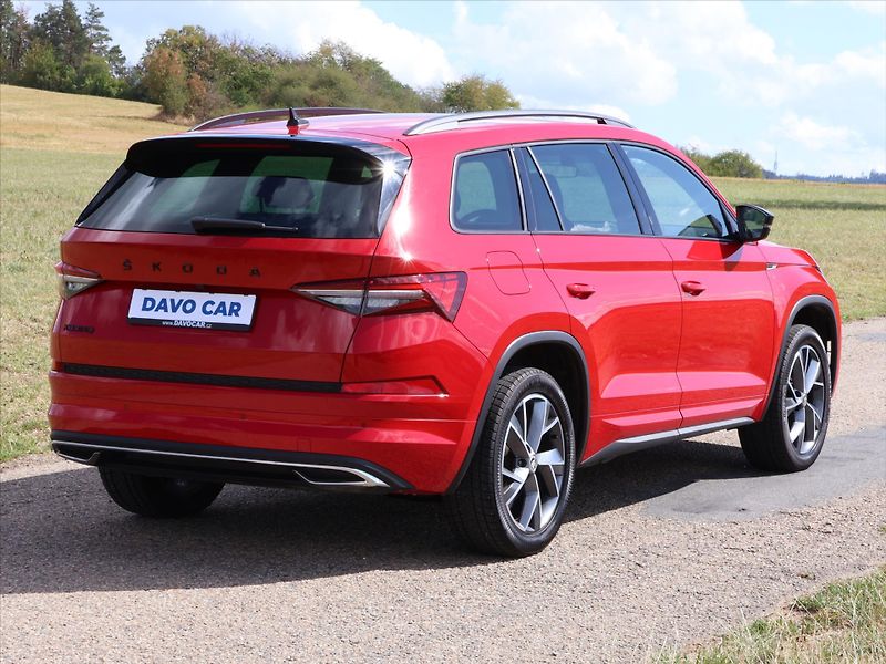 Škoda Kodiaq 1,5 TSI 110kW DSG Sportline DP - fotka 7 z 30