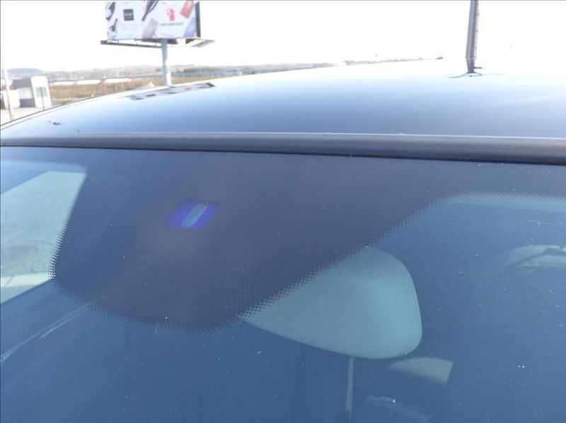 Mercedes-Benz Třídy C 2,2 CDI BlueEfficiency  180 CD - fotka 40 z 41