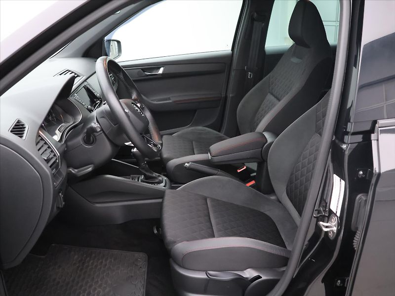Škoda Fabia 1.0 TSI 70kW Style DSG CZ DPH - fotka 9 z 24