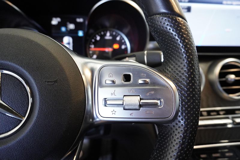 Mercedes-Benz Třídy C (2019) C300 2,0D AMG-LINE AUTOMAT - fotka 18 z 27