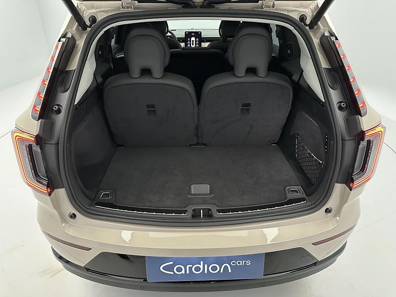 Volvo EX90 (2024) PURE ELECTRIC TWIN ULTRA 7míst - fotka 29 z 46