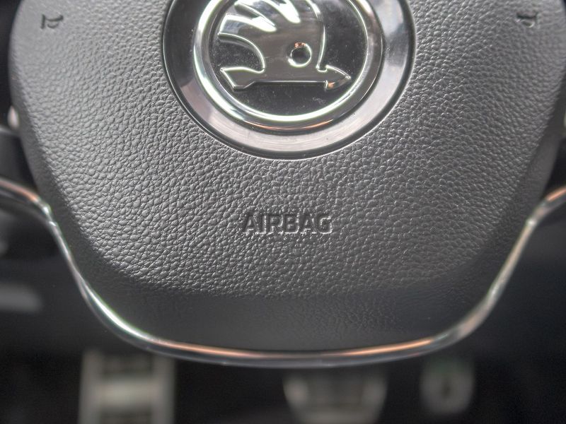 Škoda Octavia (2021) ČR 2.0TDI 147KW SCOUT - fotka 35 z 54