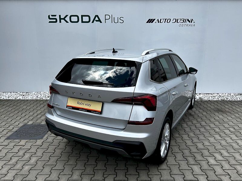 Škoda Kamiq (2025) 1.0 TSI 85kW MP6 Top Selection - fotka 2 z 33