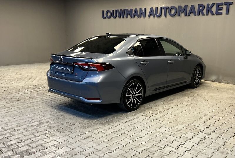 Toyota Corolla 1.8 Hybrid AT GR SPORT DYNAMIC - fotka 2 z 17