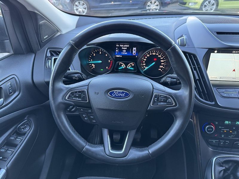 Ford Kuga (2017) 2.0TDCi AWD Xenony Kamera - fotka 7 z 49