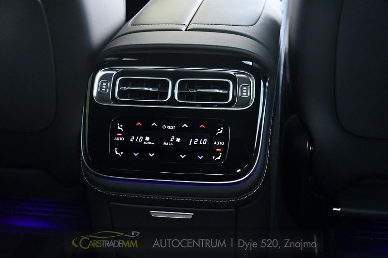 Mercedes-Benz Třídy S 580e AMG LONG - fotka 25 z 65