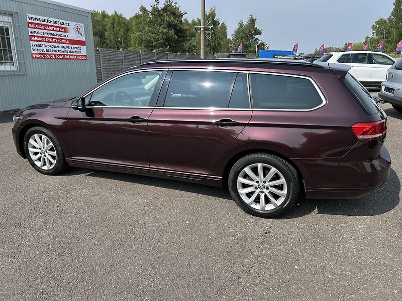 Volkswagen Passat (2018) 2,0TDI Comfortline TOP!!! - fotka 27 z 27