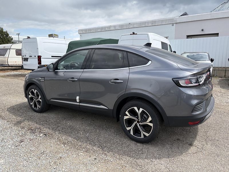 Renault Arkana techno full hybrid E-Tech 145  - fotka 6 z 8