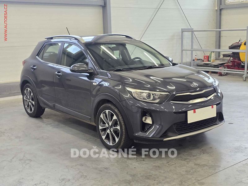 Kia Stonic (2018) 1.4i, Klima - fotka 1 z 3