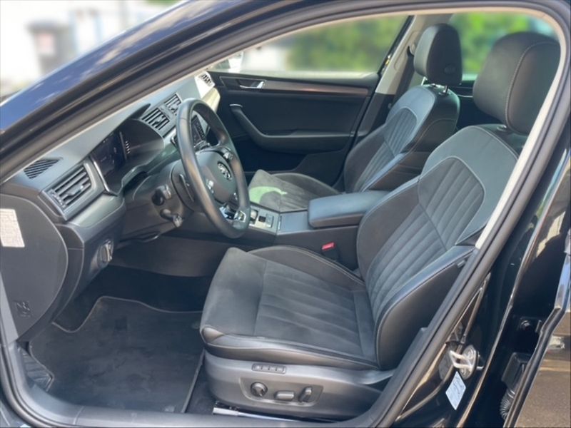 Škoda Superb 2,0 TDI 110 Style AT - fotka 7 z 11