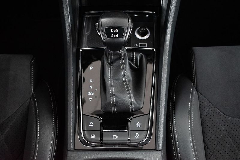 Škoda Kodiaq 2.0 TDI 4x4*SPORTLINE*TAŽNÉ*ČR - fotka 22 z 51