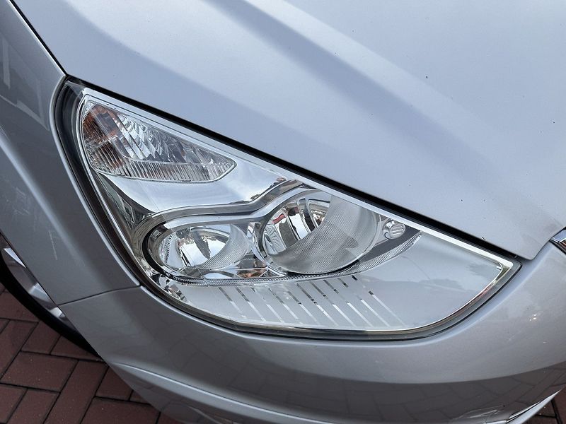 Ford Galaxy (2013) 2.0TDCi Titanium Navi Tažné Z. - fotka 34 z 46