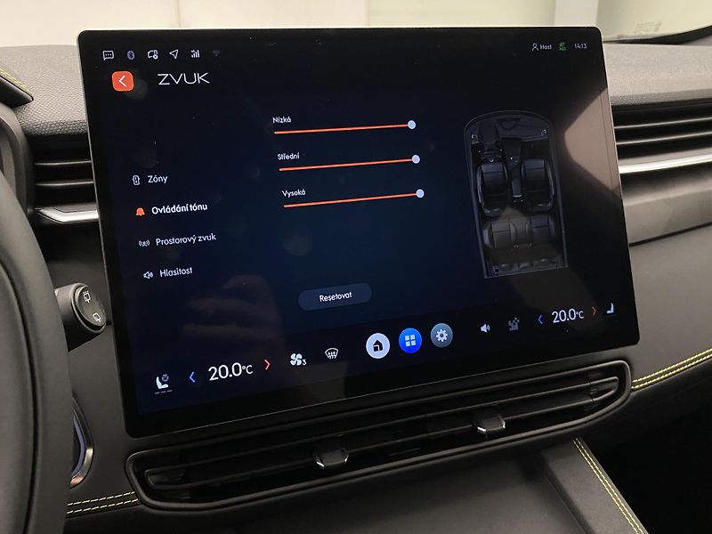 Lynk & Co 01 (2025) MORE PHEV AUT CZ 1.maj - fotka 60 z 95