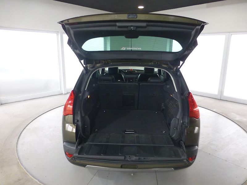 Peugeot 3008 (2012) 1,6i-115KW*PANORAMA*NAV*VYHŘ.S - fotka 26 z 27