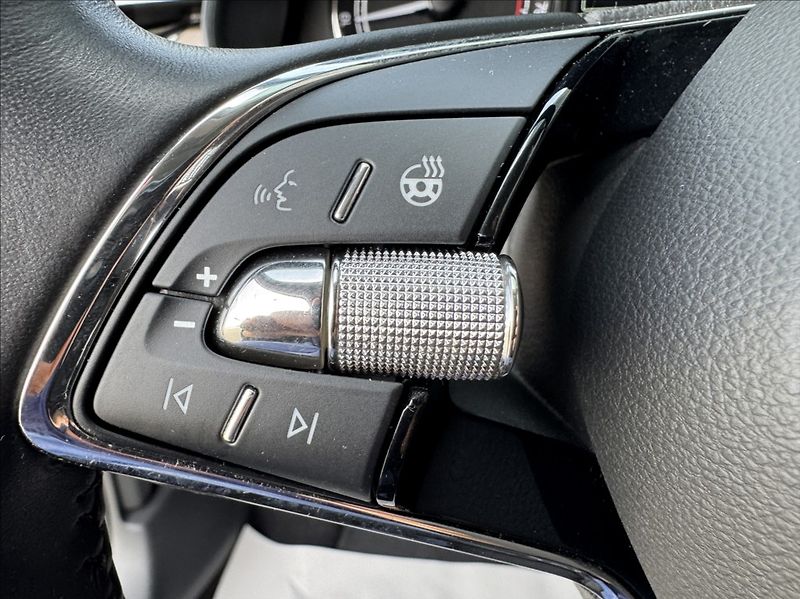 Škoda Scala 1,0 TSI STYLE DPH 1.maj. ČR - fotka 30 z 50