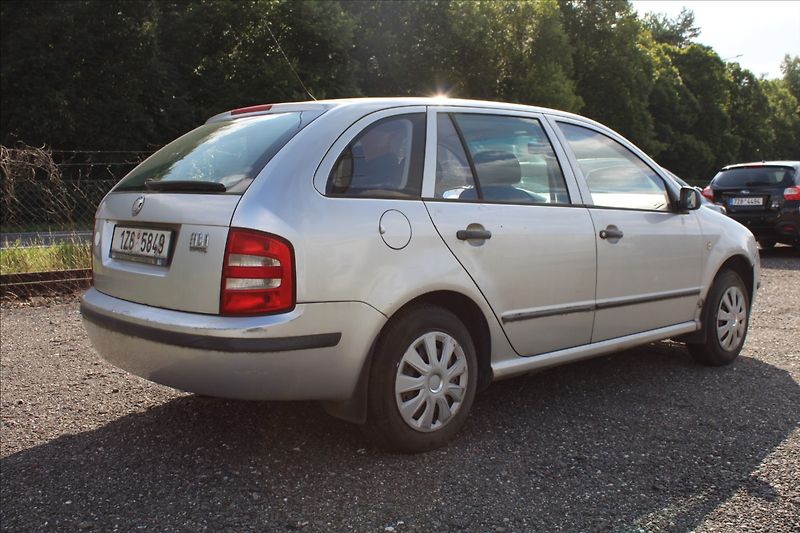 Škoda Fabia 1,4 MPI  NOVÉ V ČR - fotka 3 z 8