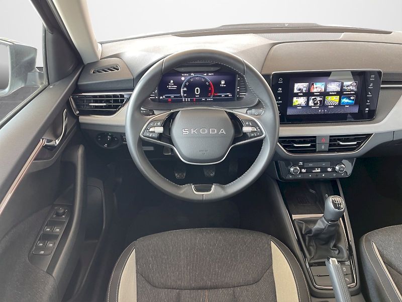 Škoda Kamiq (2025) 1.5 TSI 110kW Top Selection - fotka 6 z 34