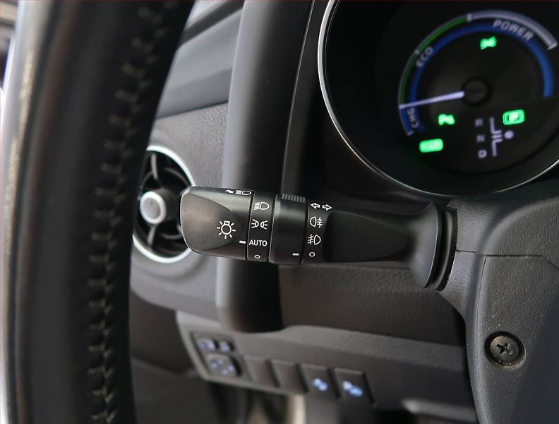 Toyota Auris (2018) Executive Hybrid, Automat, ČR - fotka 22 z 24