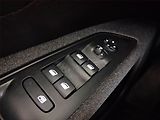 Peugeot 5008 (2019) 1.5 BlueHDi, Automat, 7 míst - náhled 16
