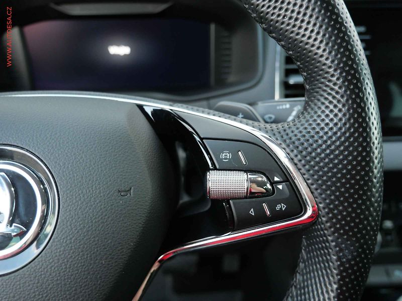 Škoda Karoq (2022) 1.5 TSi, Style, DSG - fotka 13 z 35
