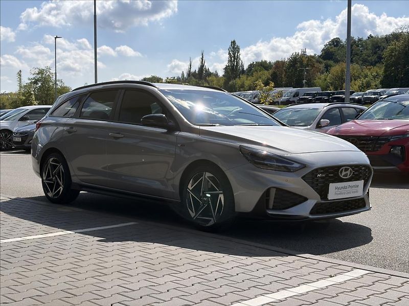 Hyundai i30 1,5 T-GDI DCT  WG FL N-Line - fotka 4 z 23