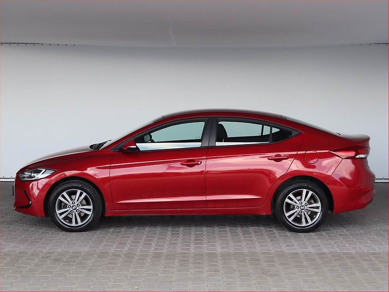 Hyundai Elantra (2017) 1.6 CVVT, Serv.kniha, Tempomat - fotka 3 z 19